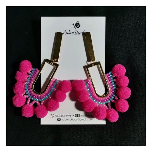 RB cw Mini Pompom Earrings