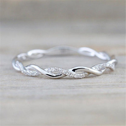 Women's Twist diamond ring