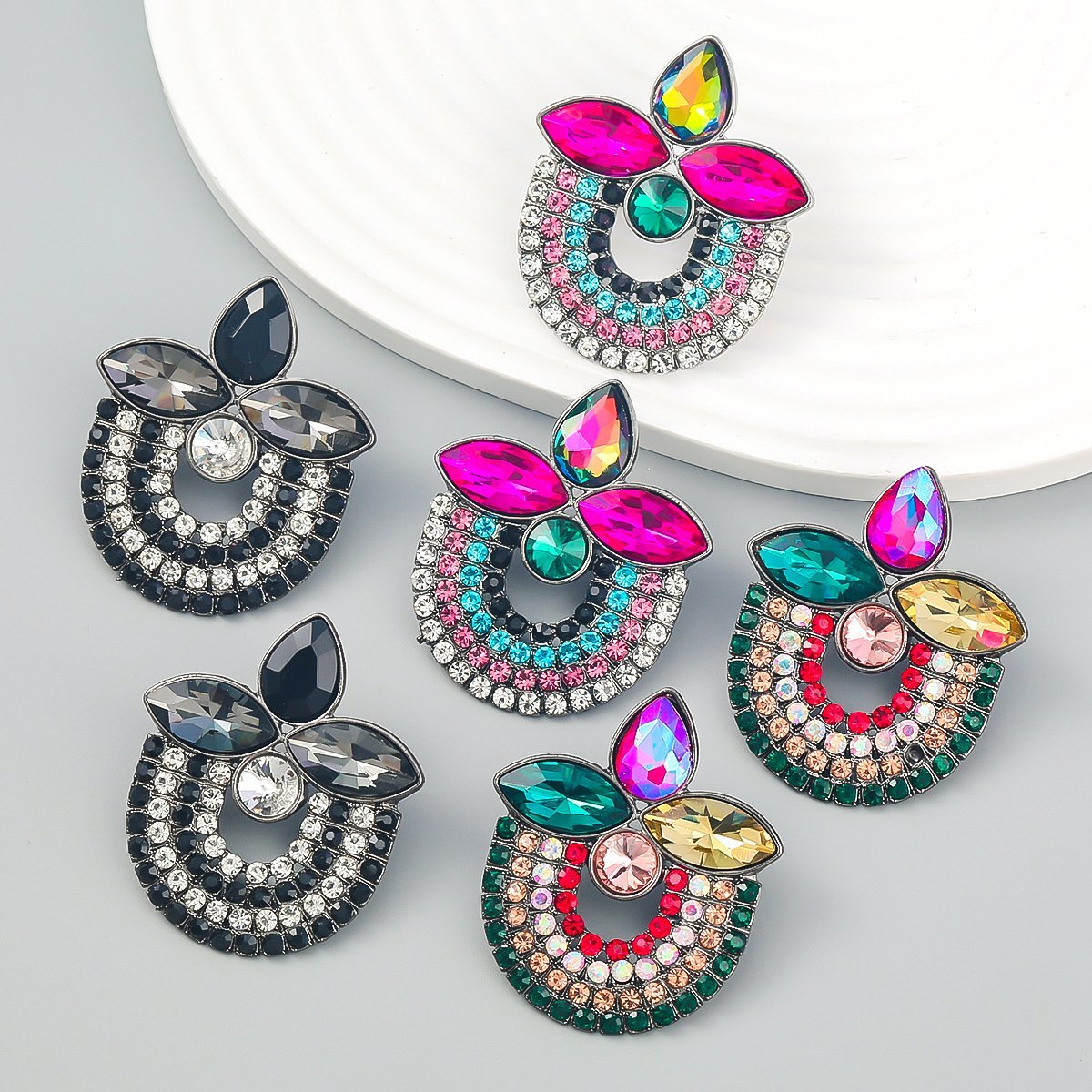 Women's Colorful Rhinestone Retro Multi-layer Earrings